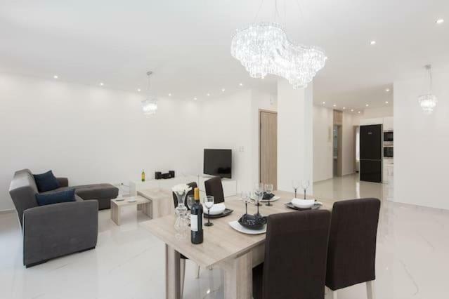 Despina'S Luxury Apt Downtown Iraklio Exterior foto